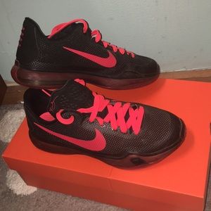 Basketball shoes or gym shoes